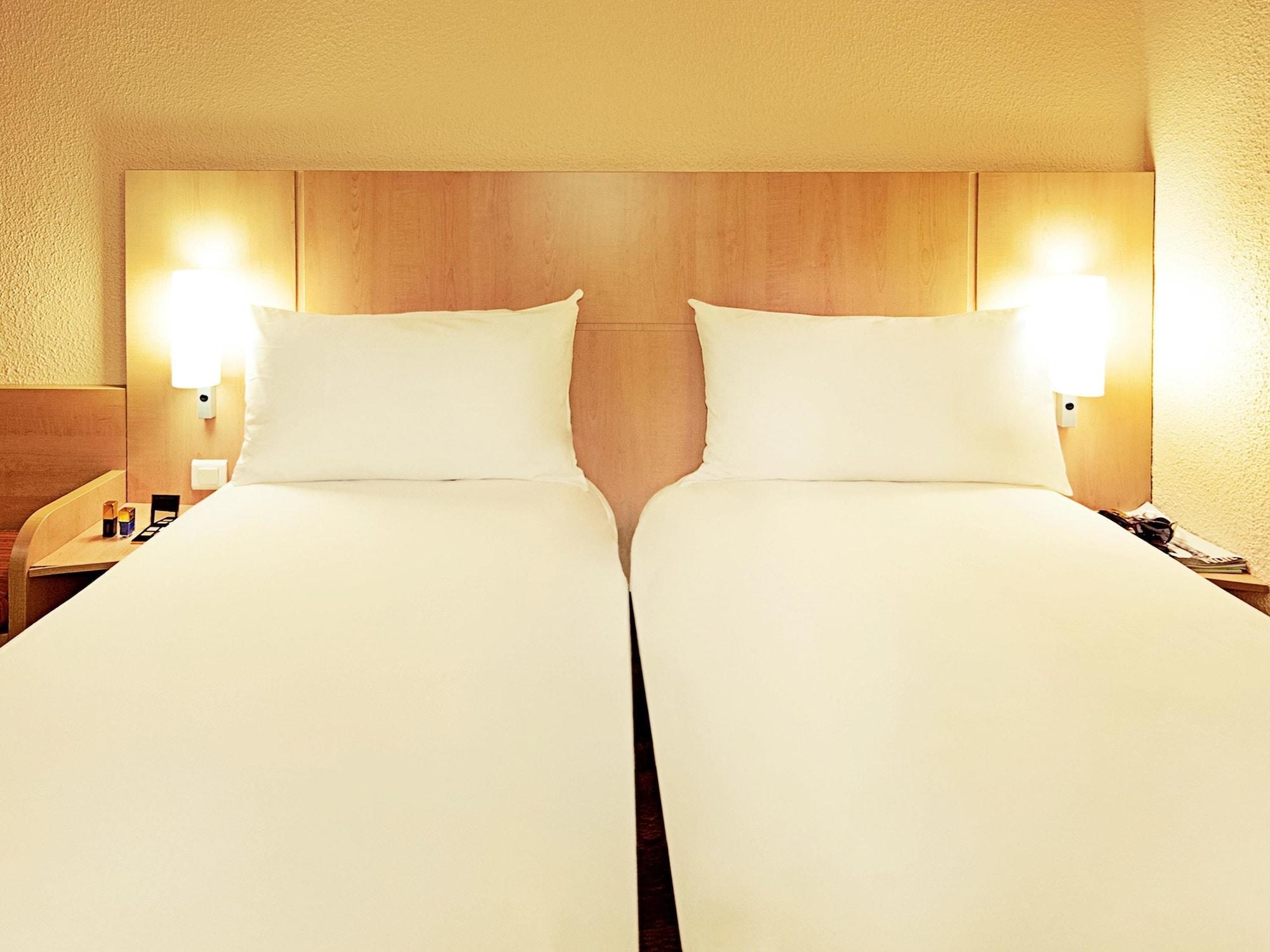 Hotel Ibis Coimbra Centro Экстерьер фото