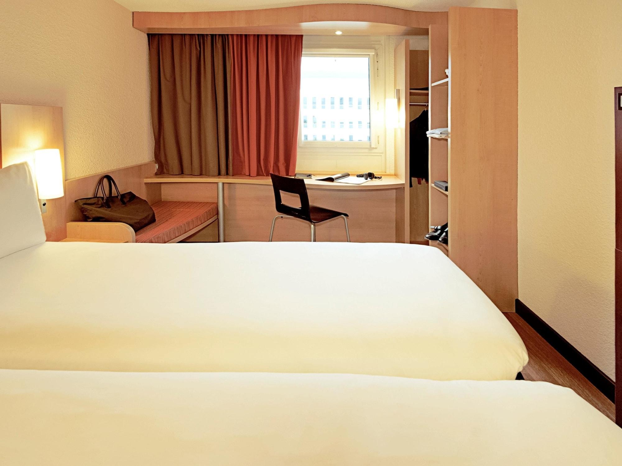 Hotel Ibis Coimbra Centro Экстерьер фото