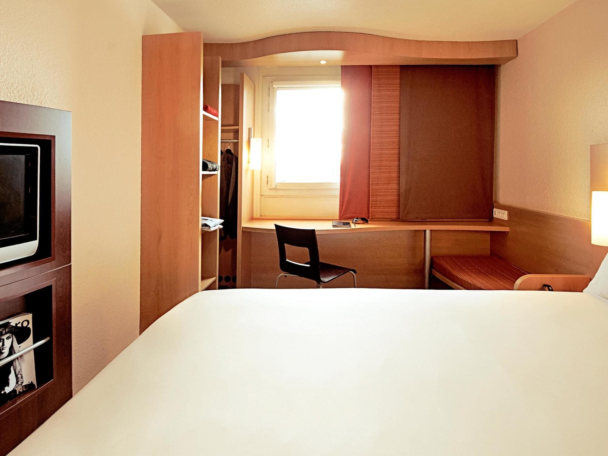 Hotel Ibis Coimbra Centro Экстерьер фото