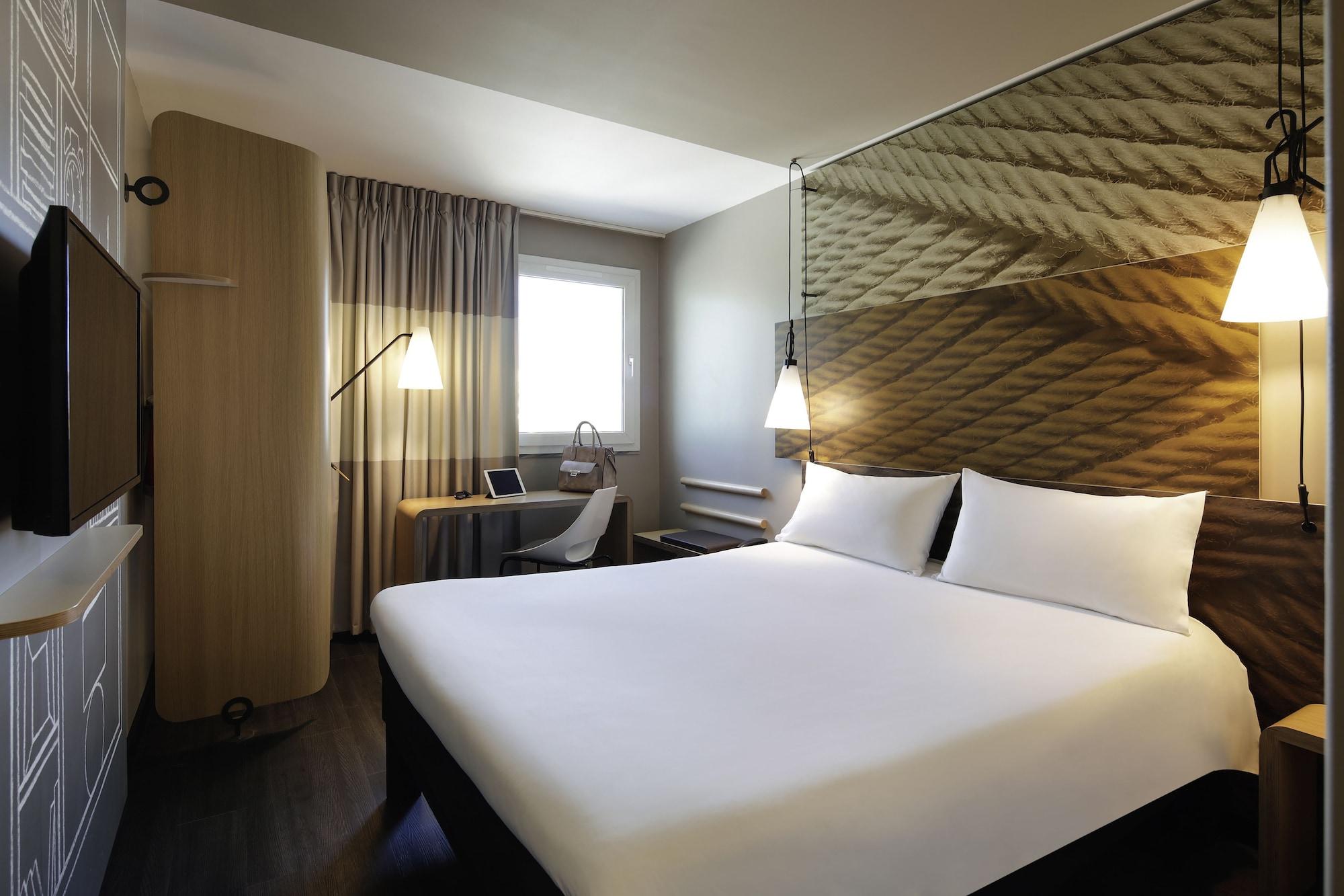 Hotel Ibis Coimbra Centro Экстерьер фото