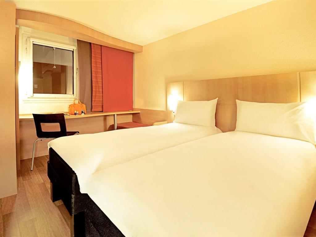 Hotel Ibis Coimbra Centro Экстерьер фото